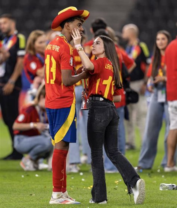 Alex Padilla: Age, Facts & Lamine Yamal's Girlfriend - Unveiled!