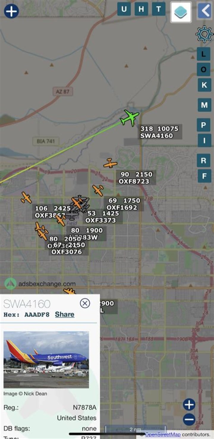 Discover ADSBX: Join the Community & Track Aircraft!