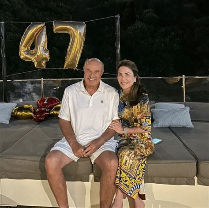 Dr. Phil & Robin McGraw: Marriage Secrets & Family Life - Revealed!