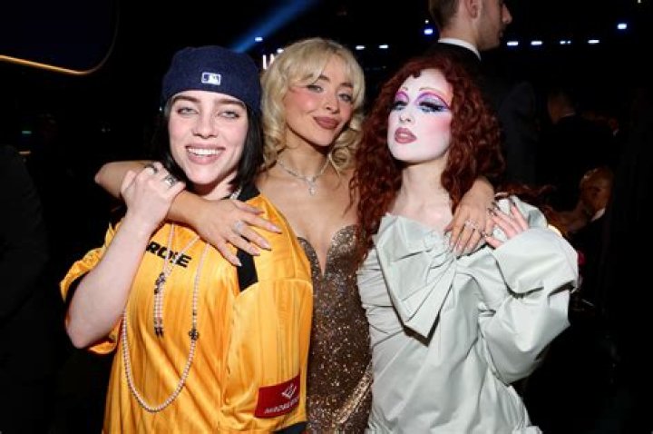 Grammys 2025: Sabrina, Billie & Chappell Headlines & Buzz!