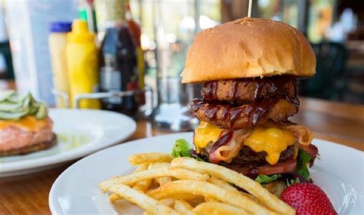 Lake Tahoe Burgers: Your Guide to the Best Bites!