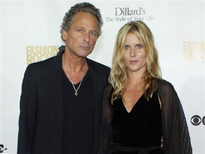 Lindsey Buckingham & Wife Kristen Messner: Divorce, Family & More