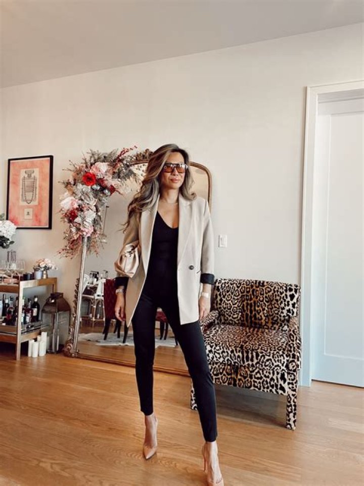White Blazer Outfit Ideas: Styling Tips & Inspiration You'll Love!